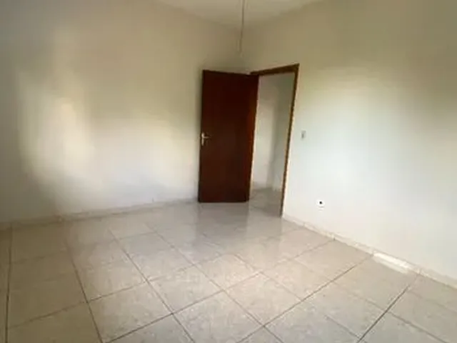 Imagem 11: Sobrado 3 Quartos 2 Banheiros para Alugar