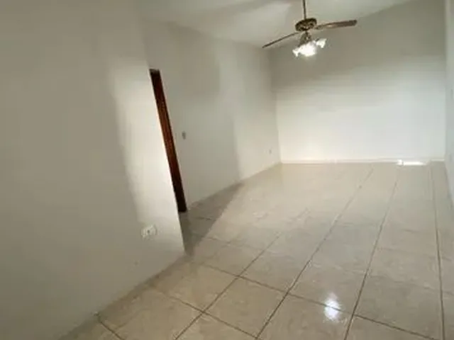 Imagem 16: Sobrado 3 Quartos 2 Banheiros para Alugar