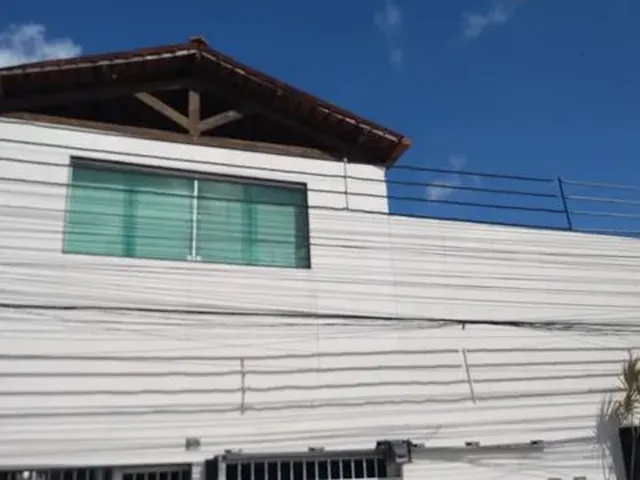 Imagem: A casa possui 3 Dormitórios, 1 Suíte, 3 Banheiros, 100m²