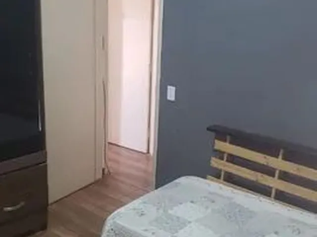 Imagem: Quarto em Apto. No Centro