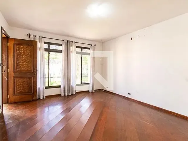 Imagem: Casa para Aluguel - Xaxim, 4 Quartos, 260