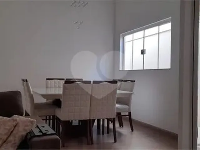 Imagem: Venda Casa em Agudos com 3 Dormitórios