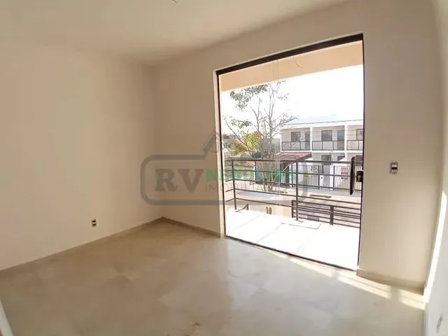 Imagem 11: )(- Linda Casa Triplex com 2 Quartos com Suítes e Amplo Quintal em Parque Independência