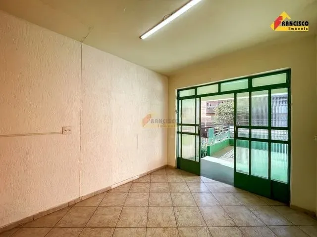 Imagem: Casa Comercial para Aluguel, 2 Vagas, Jardim