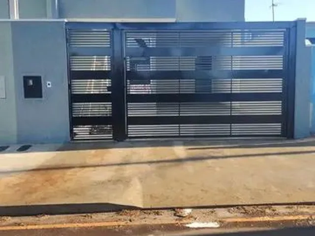 Imagem: Casa C/ 3 Quartos (1 Suíte), Sala C/ Pé