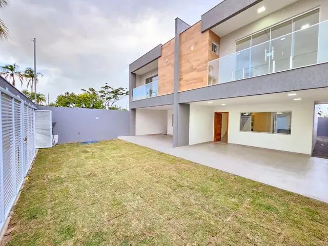 Imagem 1: Casa de 3 Quartos com Suíte em Morada de Laranjeiras na Serra
