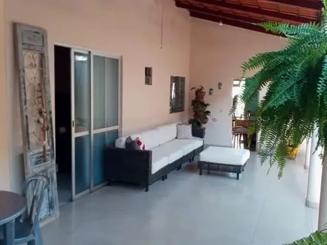 Imagem 1: Casa de Rua - Casa 3 Quartos, Sendo 1 Suíte