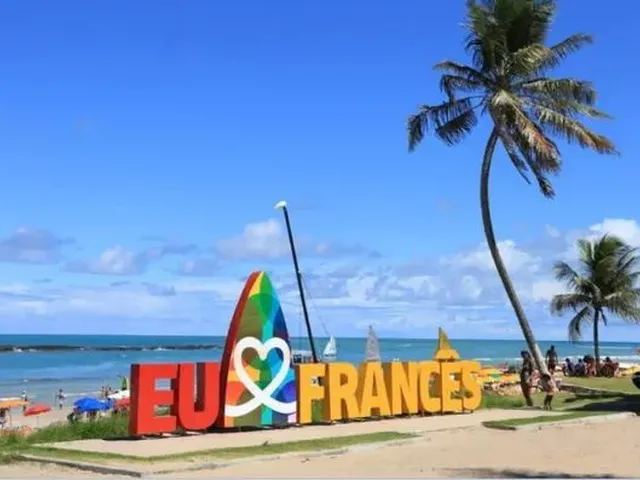 Imagem: Descubra o Paraíso da Praia do Francês!