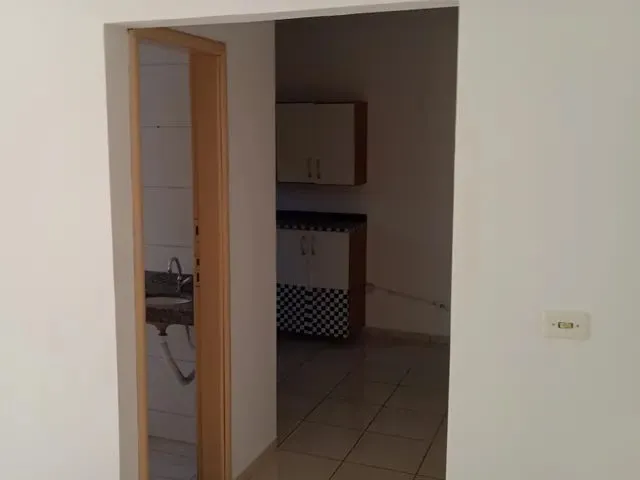 Imagem 2: Casa para Alugar com 02 Quartos no Setor Sudoeste, Goiânia/Go