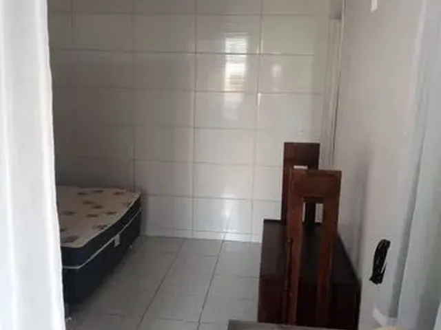 Imagem 6: Kitnet Carianos Casa com 1 dormitório