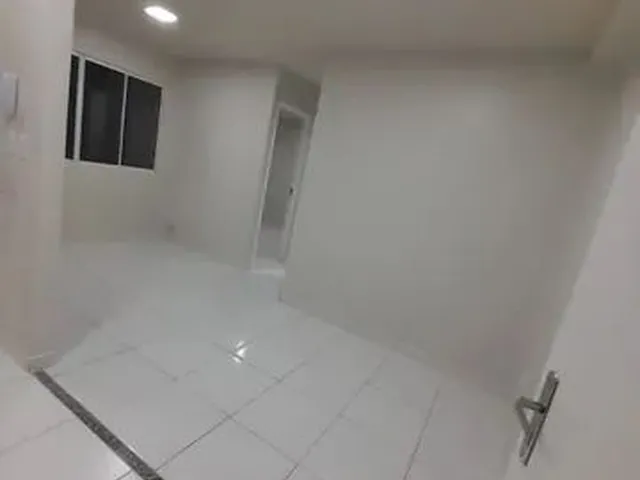 Imagem: O apartamento possui 2 Dormitórios, 1 Banheiro, 1 Vaga na