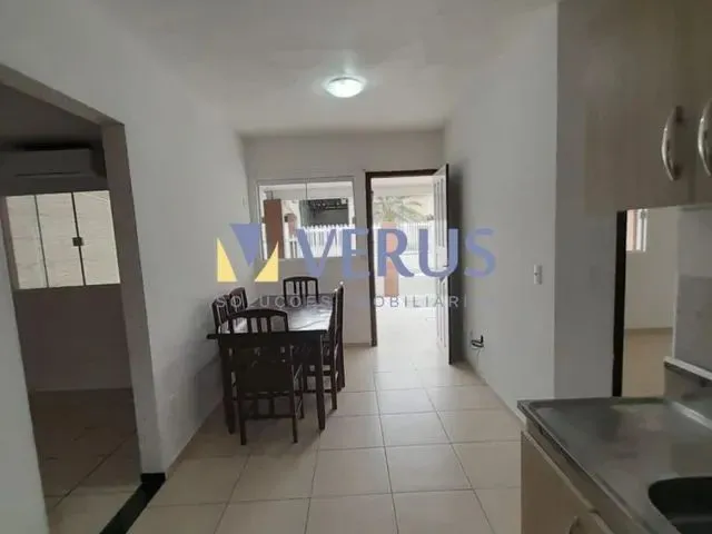 Imagem 2: Casa com 02 Quartos