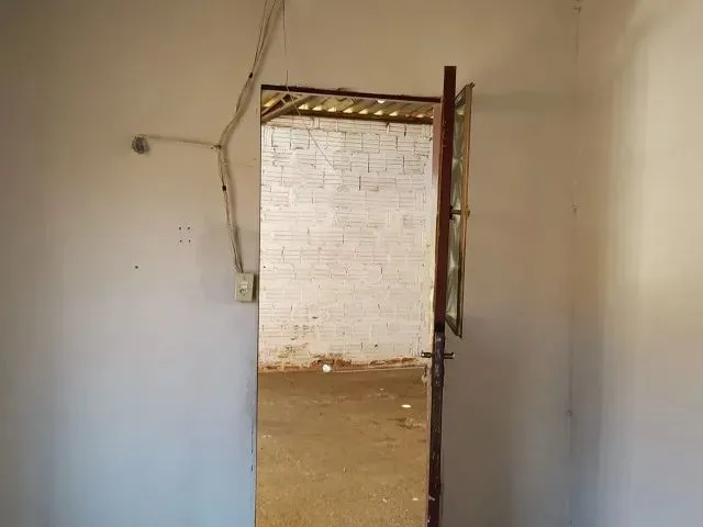 Imagem 2: Sem Caução Nem Fiador/Incluso Iptu/Casa 2 Quartos/2 Varandas/Próx.mercados.escolas