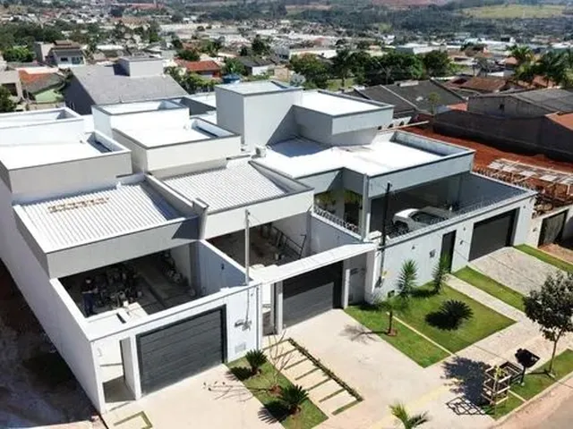 Imagem: Sobrado À Venda com 3Q, 1 Suítes, 170,54M²