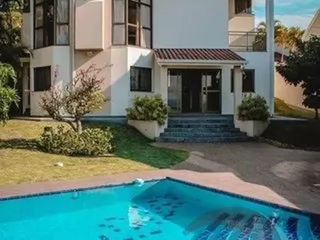 Imagem: Casa para Venda com 530 Metros Quadrados