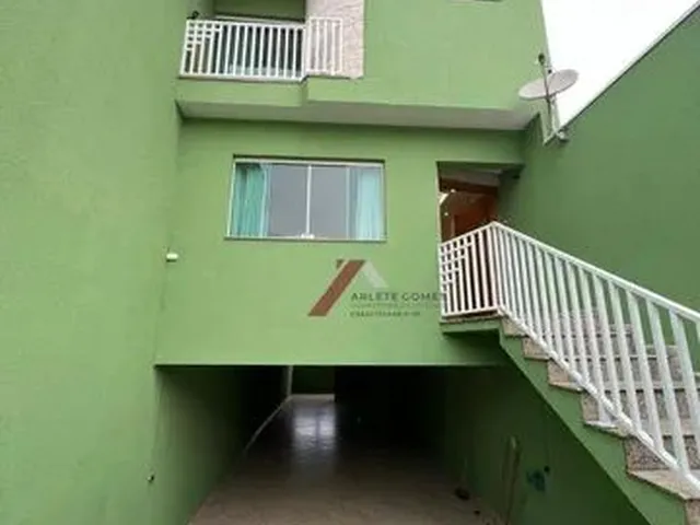 Imagem: A casa possui 3 Dormitórios, 3 Suítes, 5 Banheiros, 5
