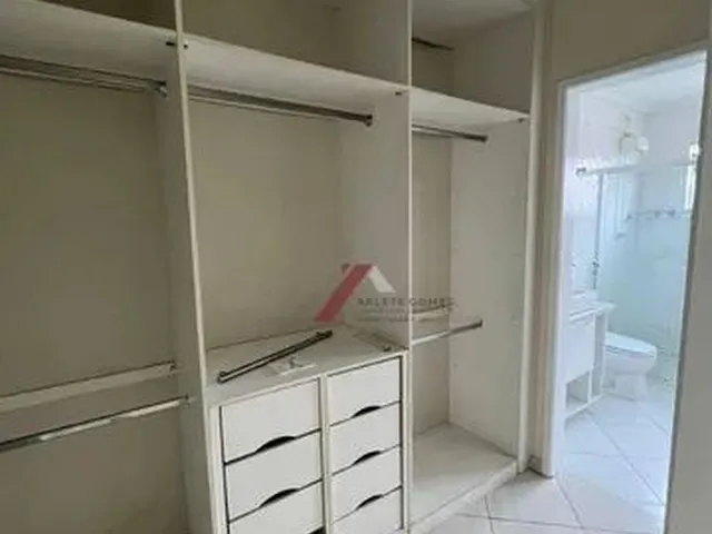 Imagem 9: Sobrado com 3 Dormitórios À Venda, 240 M² por R$ 900.000,00 -...