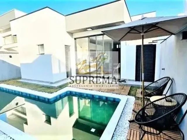 Imagem: Casa com 3 Dormitórios À Venda, 215 M²