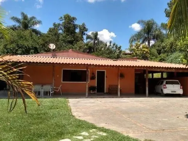 Imagem: Chácara em Cotia com Piscina Aquecida para