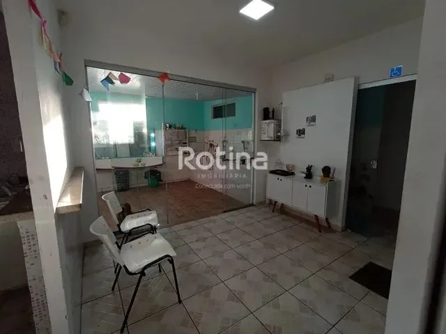 Imagem: Casa Comercial À Venda, santa Mônica