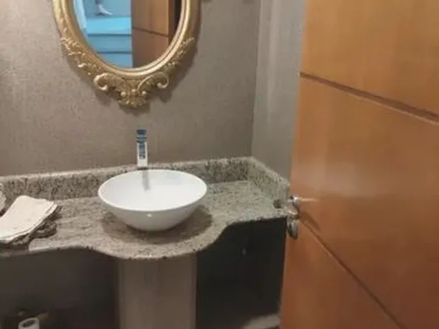 Imagem: Casa Duplex, para Venda com 233 Metros Quadrados