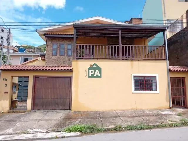 Imagem: Casa com 3 Dormitórios À Venda, 224 M²
