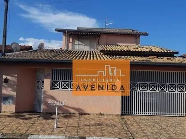 Imagem: Casa com 3 Dormitórios À Venda, 250 M²
