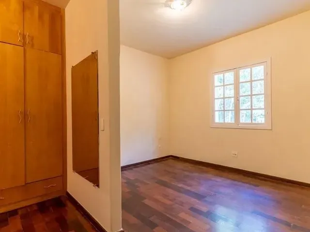 Imagem 14: Casa com 4 Dormitórios para Alugar em Nova Lima