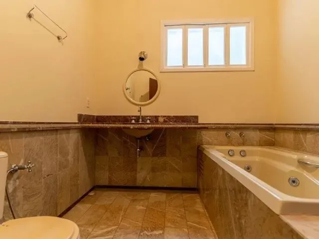 Imagem 16: Casa com 4 Dormitórios para Alugar em Nova Lima