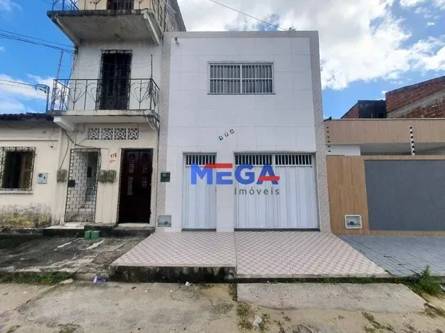 Imagem: Casa com 2 Quartos no Parque Araxá - Fortaleza/Ce