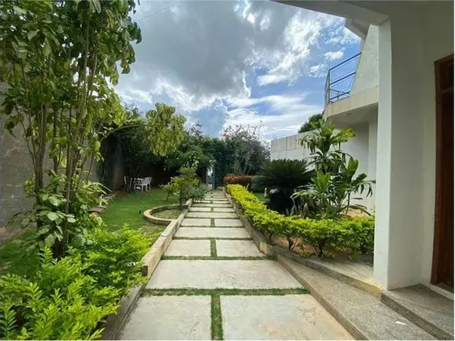 Imagem: Casa com 4 Dormitórios para Alugar, 400