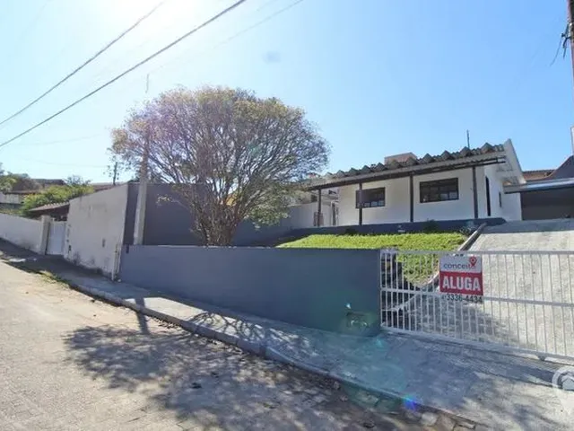 Imagem: Blumenau - Casa Padrão - Velha Central