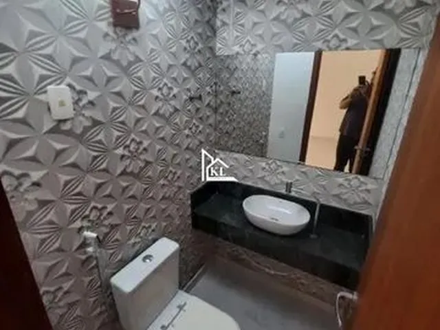 Imagem 2: Excelente Casa - 3 Quartos(2 Suites) - Pertinho do Praia Shopping