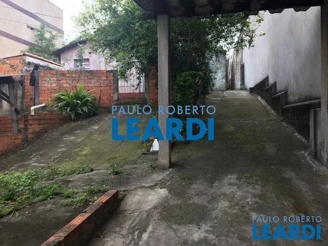 Imagem: A casa possui 5 Dormitórios, 3 Banheiros, 5 Vagas na