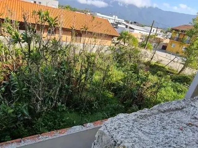 Imagem: O terreno possui 5 Dormitórios, 5 Suítes, 504m² de Área