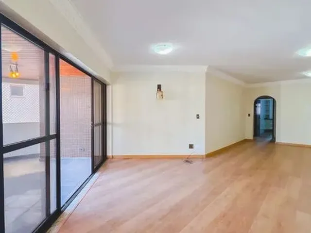 Imagem: Edifício Amabassador