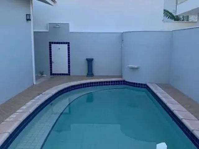 Imagem: A casa em condomínio possui 3 Dormitórios, 4 Banheiros, 4