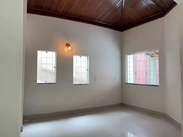 Imagem 5: Atenção! Urgente! Linda Casa com Piscina! 600M²! Suíte Master! Ch 27! Churrasqueira!