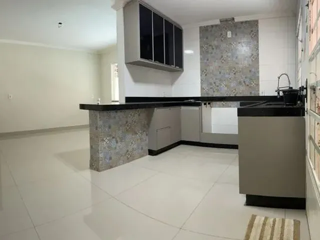 Imagem 8: Atenção! Urgente! Linda Casa com Piscina! 600M²! Suíte Master! Ch 27! Churrasqueira!