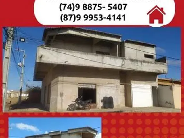 Imagem: A casa possui 3 Dormitórios, 2 Banheiros, 1 Vaga na