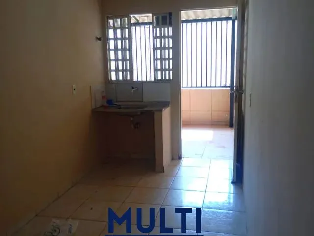 Imagem 2: Casa 2 Quartos - Valparaíso