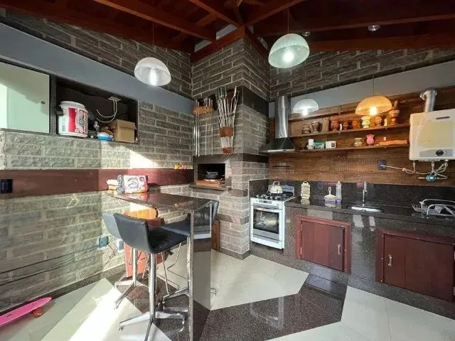 Imagem 11: Casa com Ótimo Padrão para Venda em Chapecó