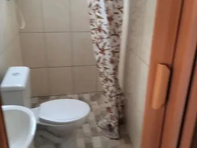Imagem: Alugo Kitnet na Trindade