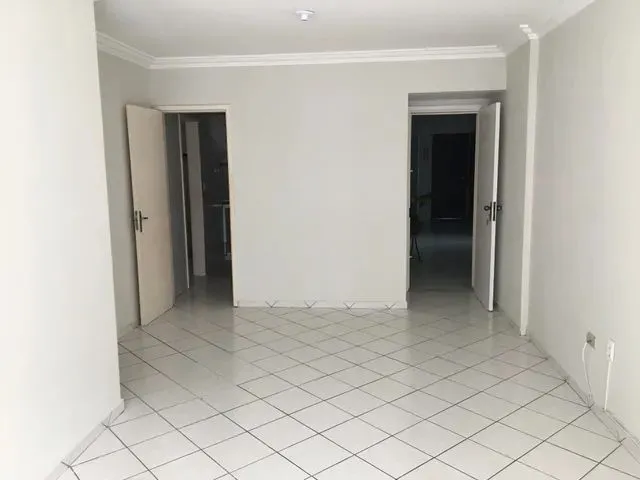 Imagem 1: Boa Viagem - 2+1 Quartos - Elevadores - Perto do Banco do Brasil - a 250M da Praia
