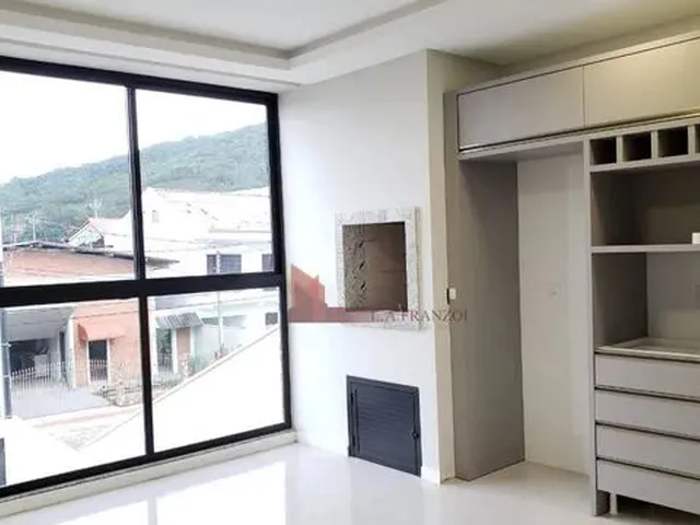 Imagem: Locação Apartamento Semi Mobiliado, com