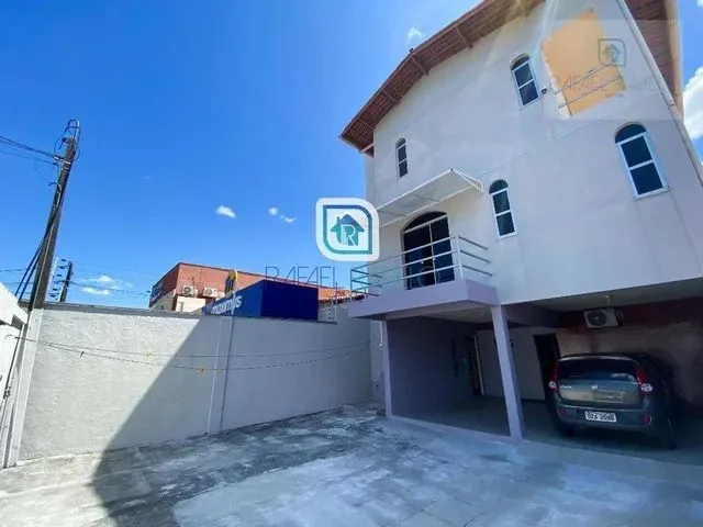 Imagem: Casa com 06 Quartos À Venda no Bairro Edson
