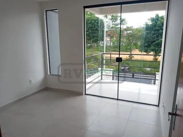 Imagem 4: )(- Belíssima Casa com 2 Quartos em Bairro Parque Independência Lll
