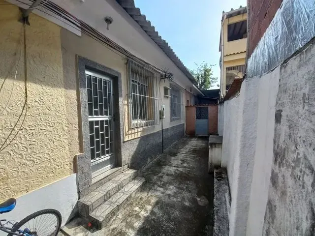 Imagem 1: Oportunidade em Casa de Vila, com Apenas 5 Casas em Rua Excelente de Marechal Hermes