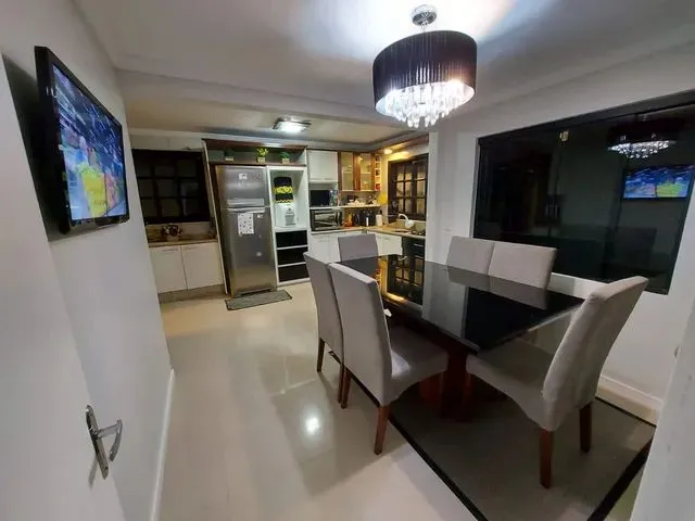 Imagem: Casa Averbada a Venda com 250 Metros com