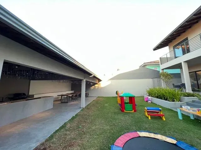 Imagem 3: Casa com 3 Dormitórios (3 Suítes) À Venda, 314 M² por R$ 2.250.000 - Mediterrâneo